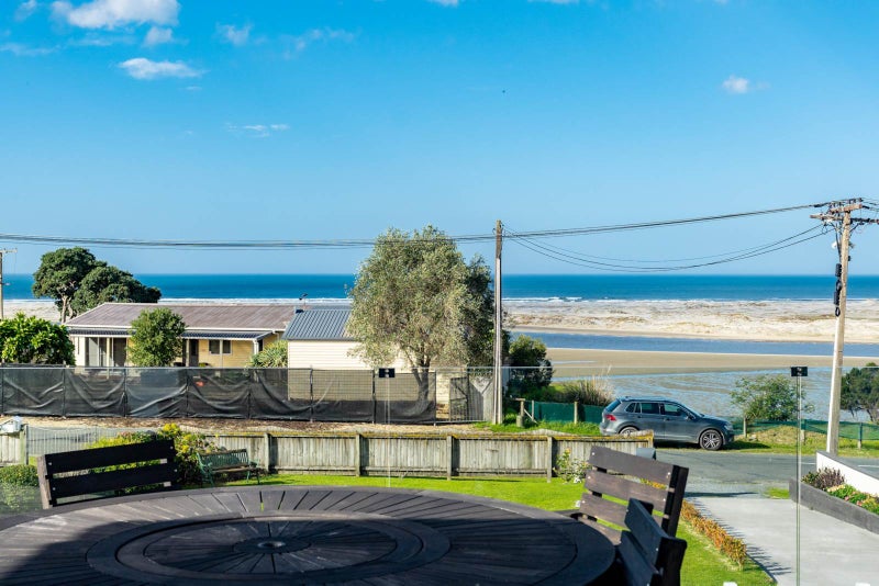 10 Cheviot Street, Mangawhai Heads, Mangawhai - Carousel 2