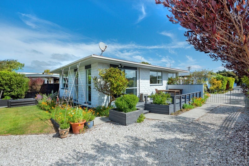2/63 Rocking Horse Road, Southshore, Christchurch - Carousel 1