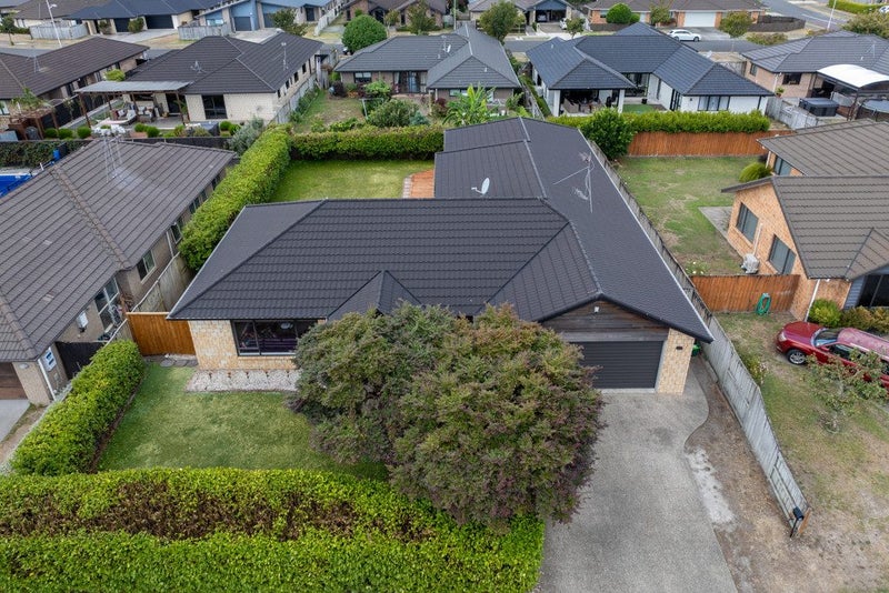 70 Farringdon Avenue, Rototuna North, Hamilton - Carousel 2