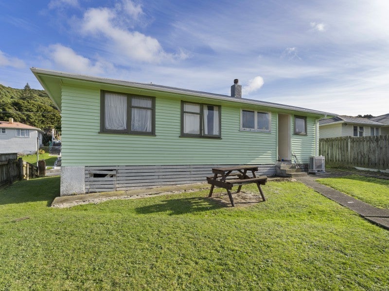 26 Kotuku Street, Elsdon, Porirua - Carousel 1