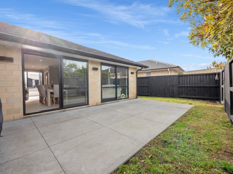 59 Kahuparere Crescent, Pyes Pa, Tauranga - Carousel 9