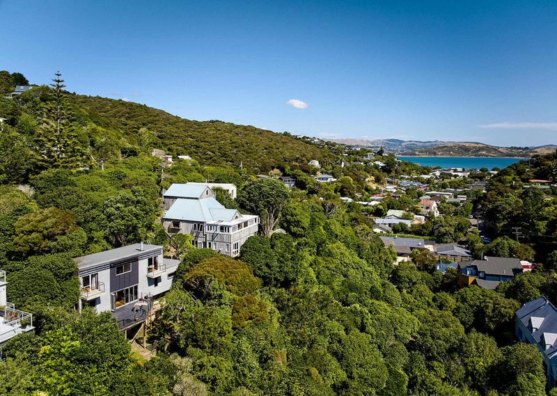 101 Cluny Road, Plimmerton, Porirua - Carousel 1