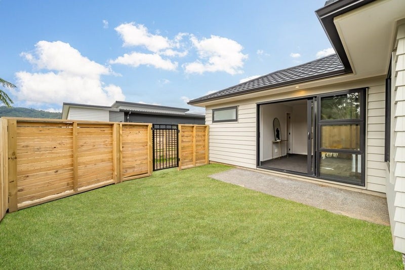 15 Te Awa Rere Grove, Stokes Valley, Lower Hutt - Carousel 1