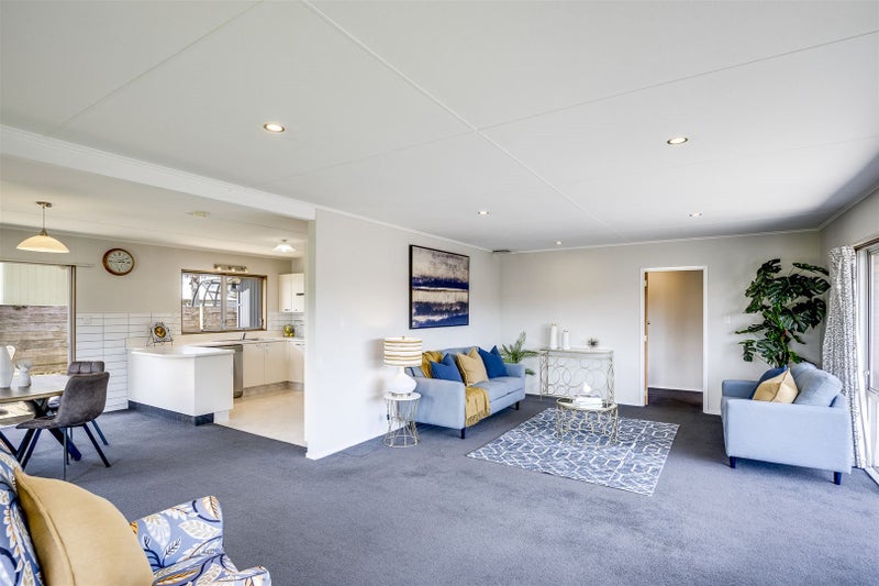 11 Laurent Place, Greenmeadows, Napier - Carousel 1