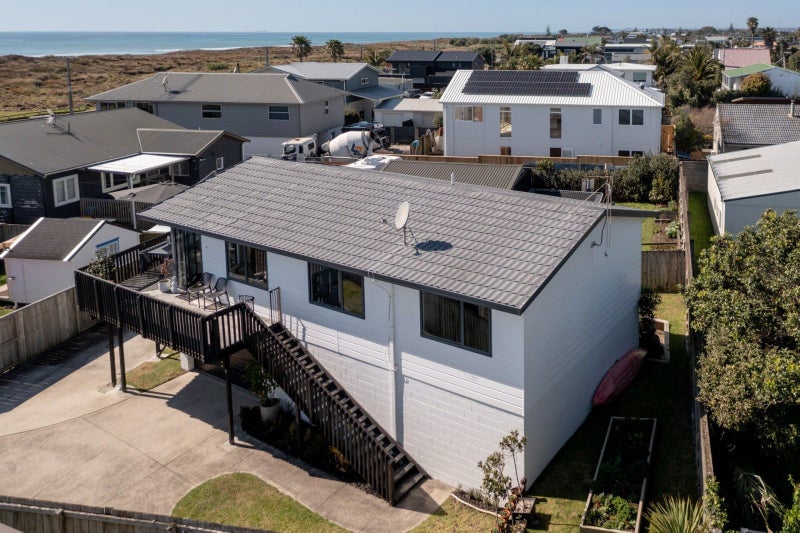 768B Papamoa Beach Road, Papamoa Beach, Papamoa - Carousel 1
