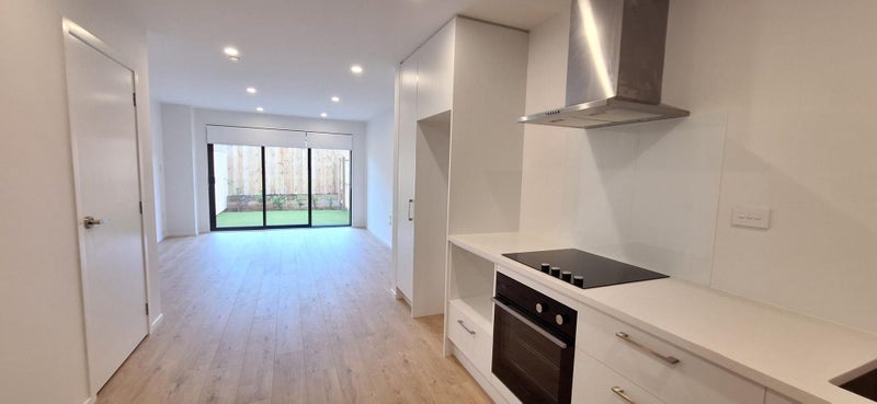 5/83 Ruawai Road, Mount Wellington, Auckland - Carousel 1