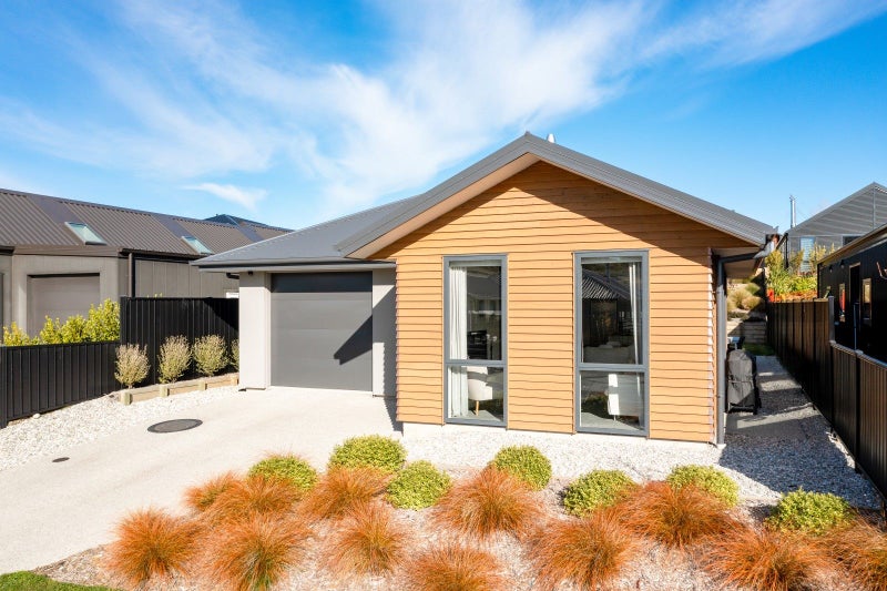 219 Aubrey Road, Wanaka - Carousel 1