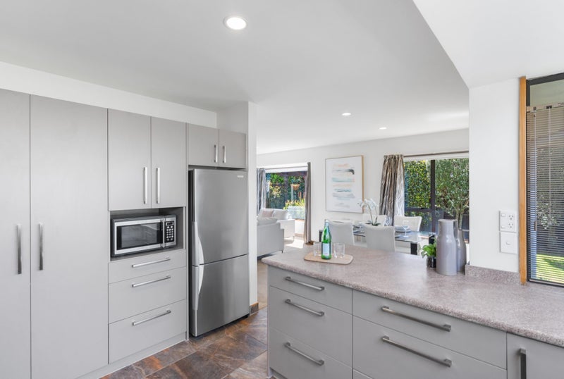 10 Arden Place, Parklands, Christchurch - Carousel 2