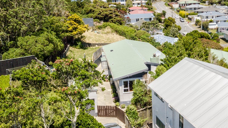 19 Alder Place, Newlands, Wellington - Carousel 25