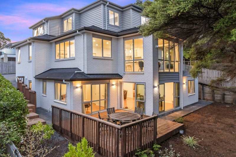 31 Zara Court, Windsor Park, Auckland - Carousel 2