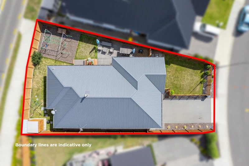 17 Tara Crescent, Woodend, Woodend - Carousel 20