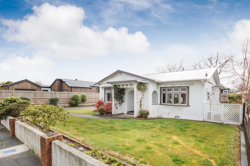 19 Brightwater Terrace, Terrace End, Palmerston North - Carousel 2