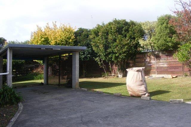 10 McMillan Place, Mellons Bay, Auckland - Carousel 2