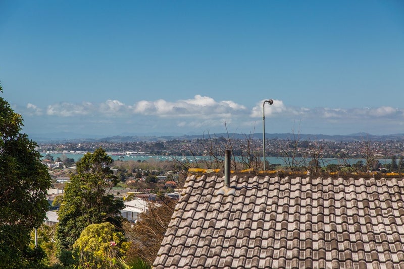 3/3 Strong Street, St Johns, Auckland - Carousel 2