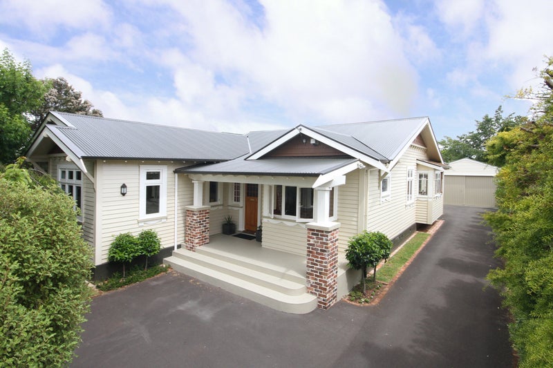 12 Godwin Crescent, College Estate, Whanganui - Carousel 1
