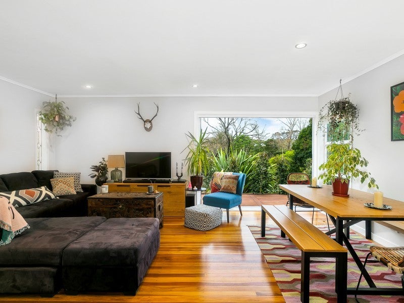 55A Premier Avenue, Point Chevalier, Auckland - Carousel 2
