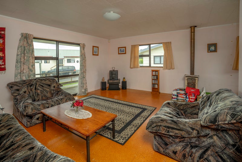 69B Kahikatea Drive, Melville, Hamilton - Carousel 2