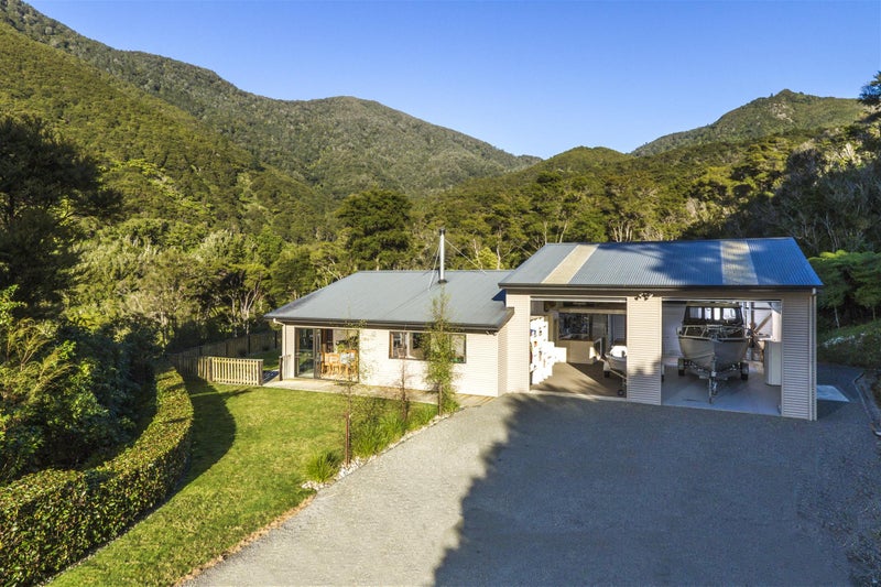 6 Kaimiko Place, Ōkiwi Bay - Carousel 2