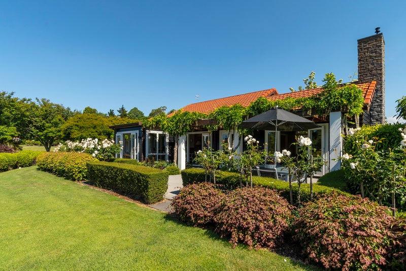 14R WAIOROI PLACE, Tauranga - Carousel 1