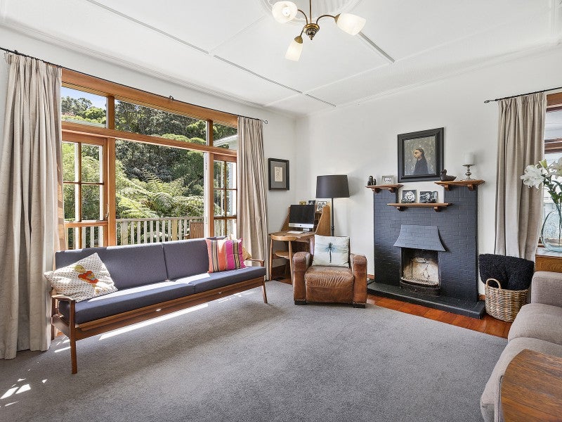 10 Moffitt Street, Vogeltown, Wellington - Carousel 2