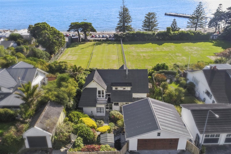 3 Tui Road, Days Bay, Lower Hutt - Carousel 1