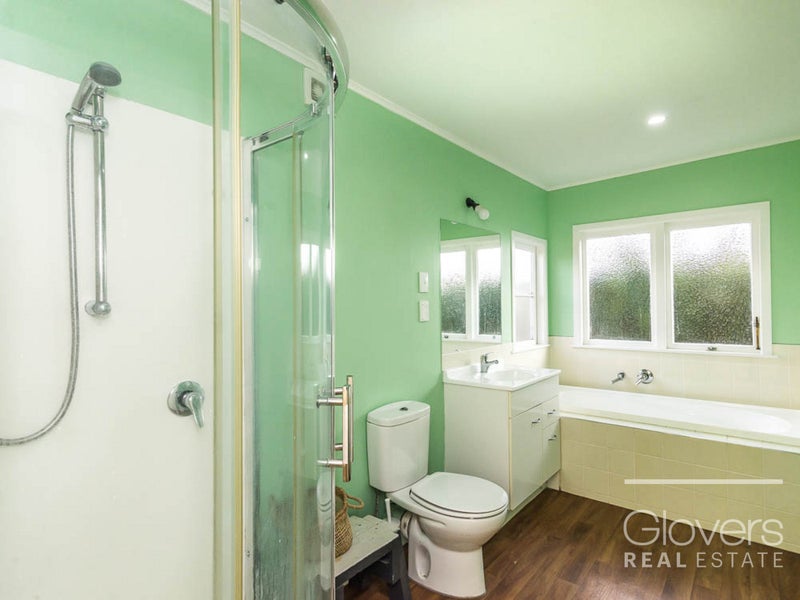 2/10 Gaede Terrace, Sunnyvale, Auckland - Carousel 10