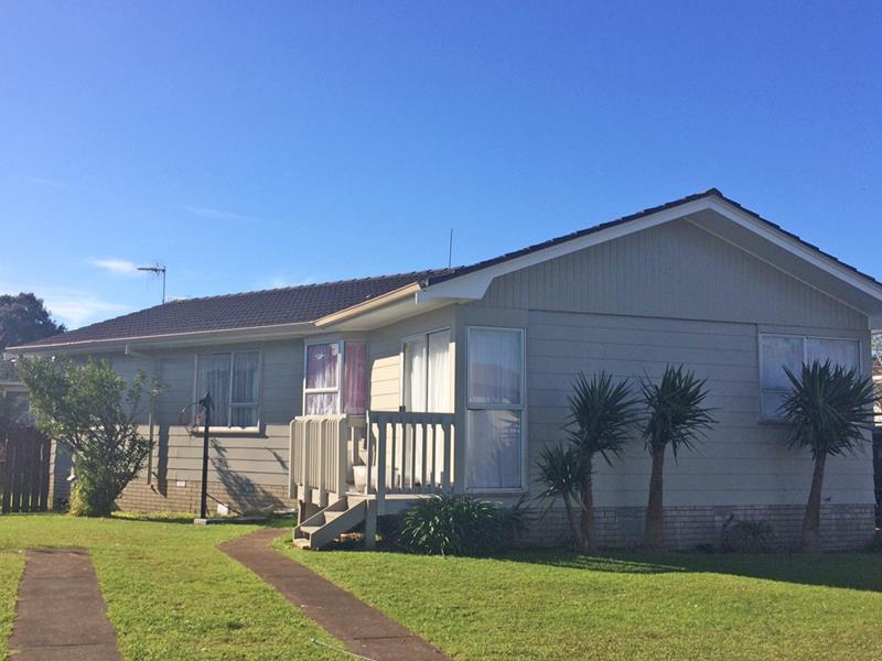 6 Blanche Way, Half Moon Bay, Auckland - Carousel 1