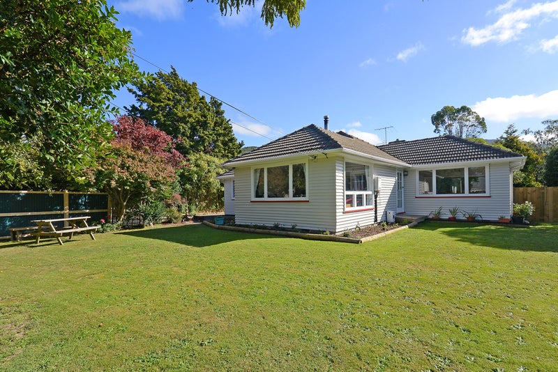 88 Longfellow Street, Trentham, Upper Hutt - Carousel 2