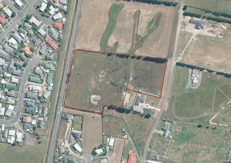 7 Te Ara O Pukeko, Wainuiomata, Lower Hutt - Carousel 11