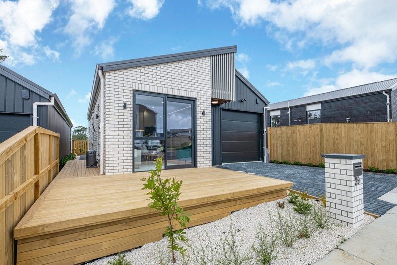 29 Puhikawa Street, Massey, Auckland - Carousel 2