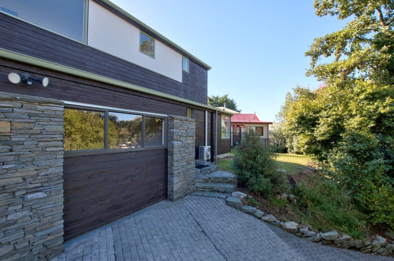 19 Wye Place, Fernhill, Queenstown - Carousel 2