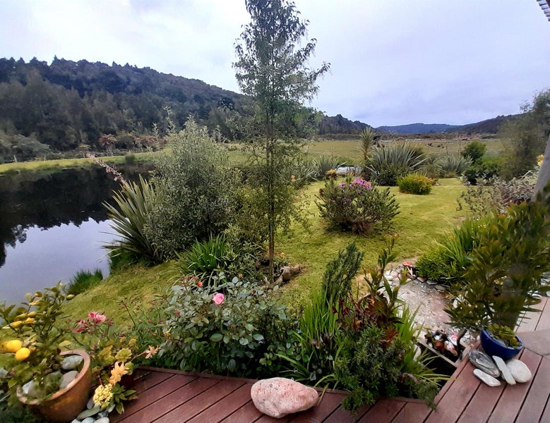 8/247 Blue Spur Road, Blue Spur, Hokitika - Carousel 1