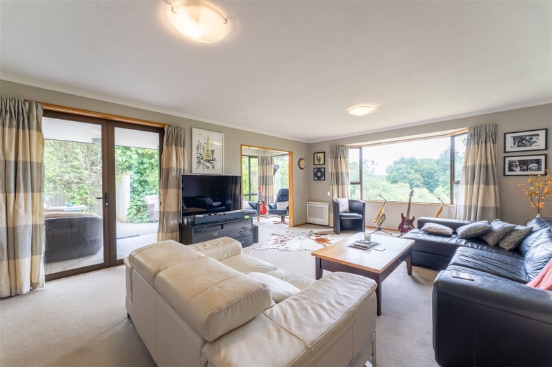 538 Fairview Road, Claremont - Carousel 2