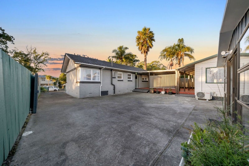 38 Pinedale Place, Henderson, Auckland - Carousel 2