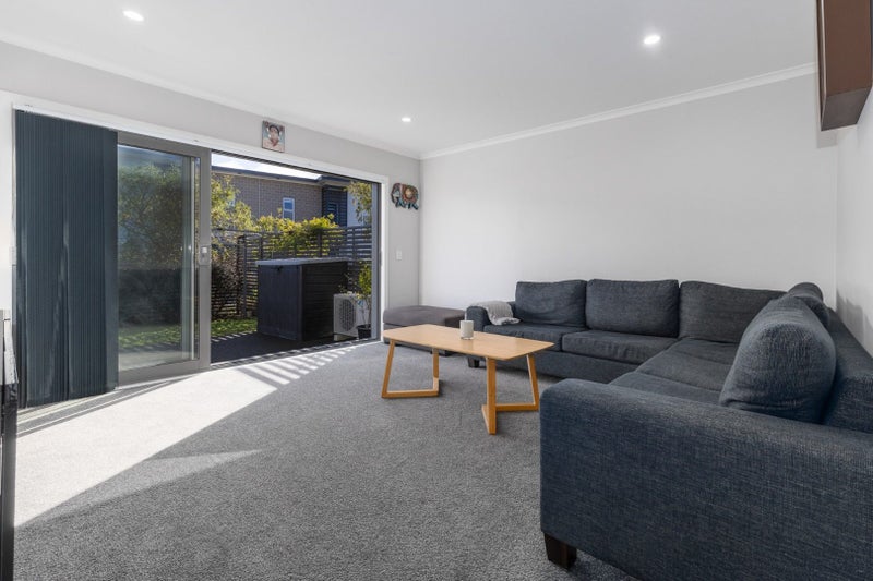 34 Bluff Road, Kenepuru, Porirua - Carousel 2