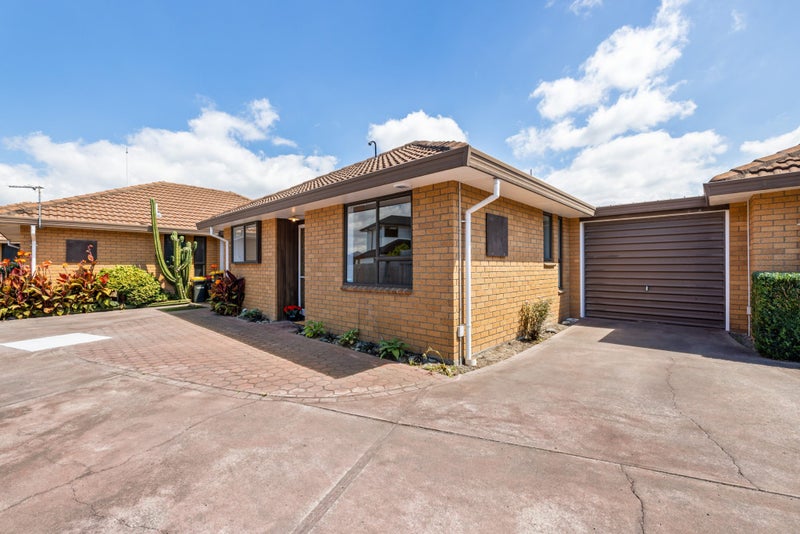 3/12 Lyndon Street, Riccarton, Christchurch - Carousel 1