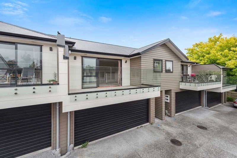 6/287 Ulster Street, Whitiora, Hamilton - Carousel 1