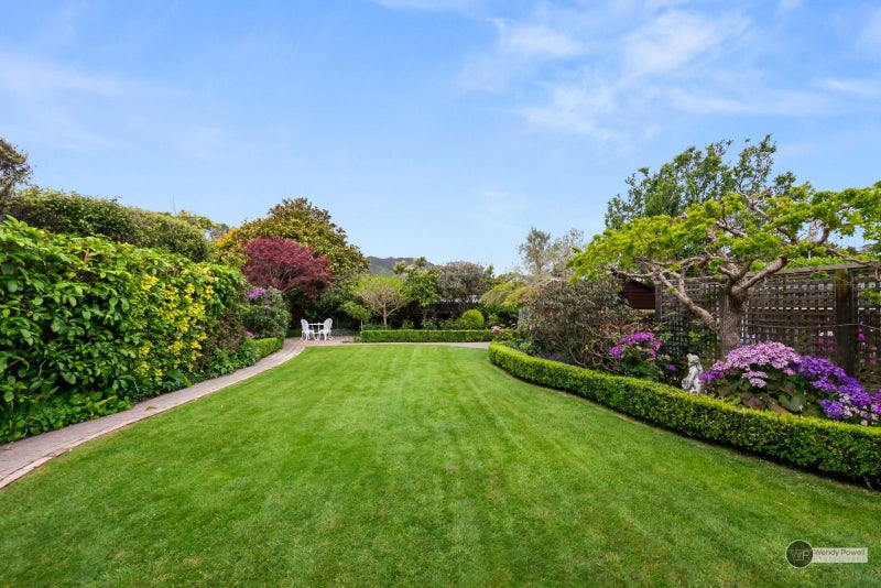 12 Penrose Street, Woburn, Lower Hutt - Carousel 2