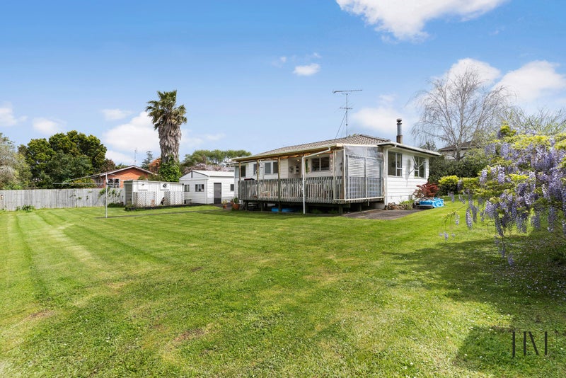 18 Leatham Crescent, Opaheke, Papakura - Carousel 2