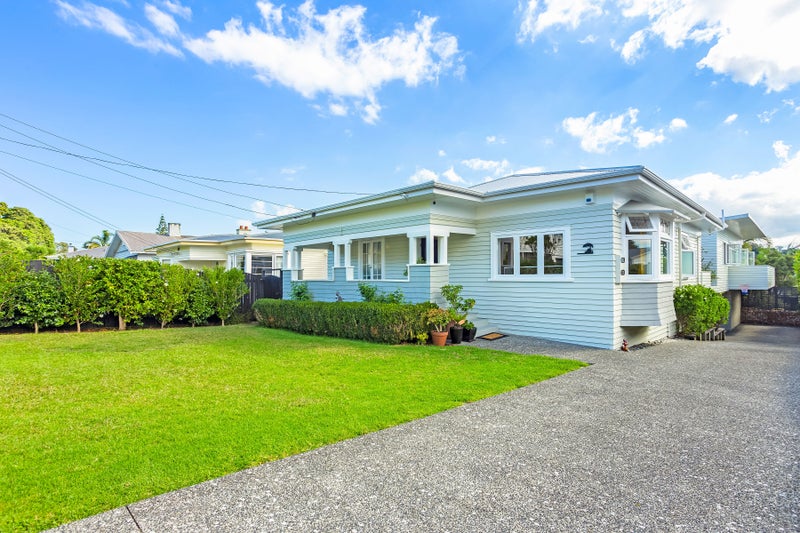 115 Fowlds Avenue, Sandringham, Auckland - Carousel 1