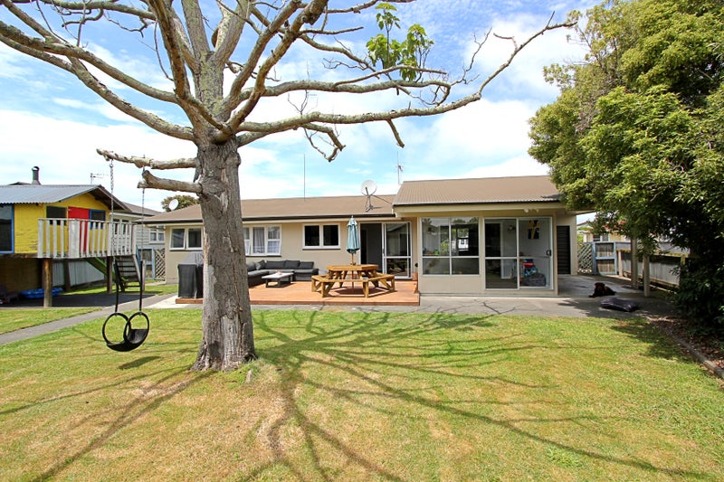 32 Merton Crescent, Pirimai, Napier - Carousel 1