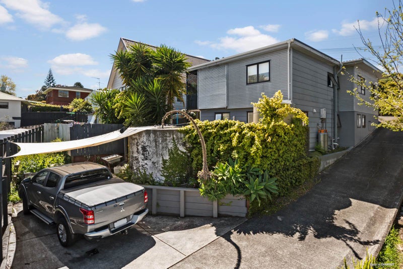 291 Vipond Road, Stanmore Bay, Whangaparaoa - Carousel 1