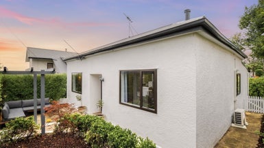 22 Cochrane Street, Mornington, Dunedin - Carousel 1