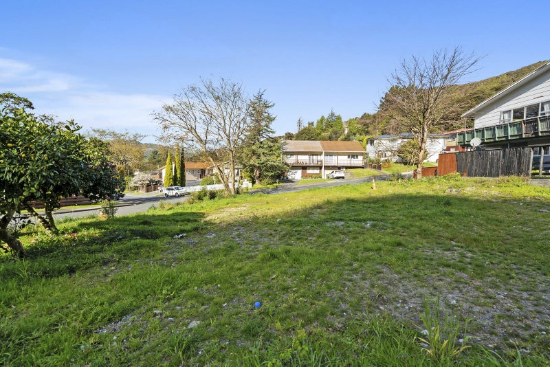 1 Vermont Grove, Wainuiomata, Lower Hutt - Carousel 2