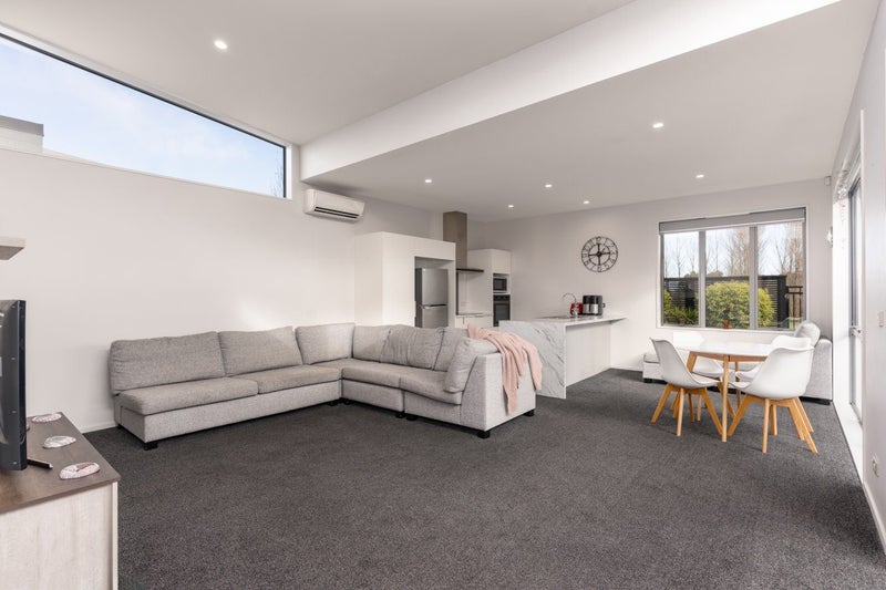 21 Caulfield Avenue, Halswell, Christchurch - Carousel 1