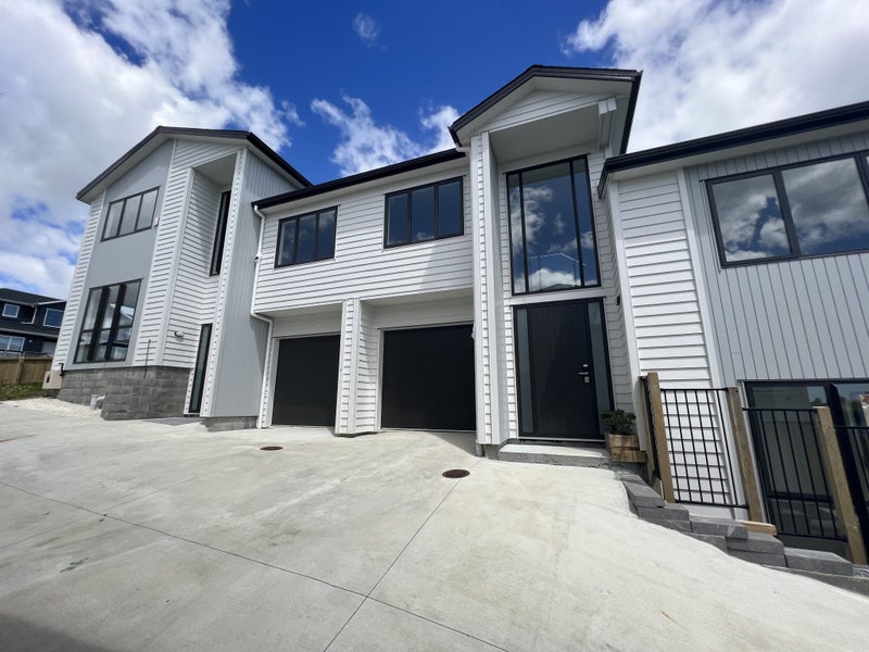 38B McWhirters Farm Lane, Massey, Auckland - Carousel 2