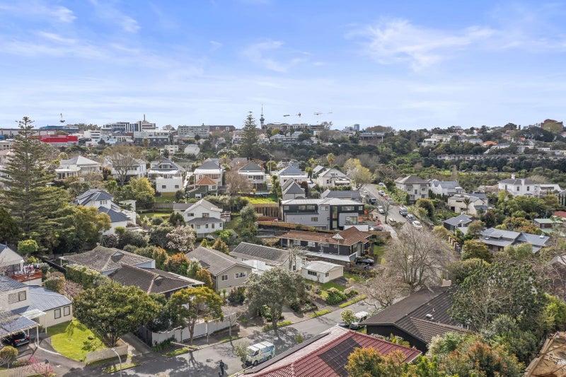 1/24 The Glen, Remuera, Auckland - Carousel 24