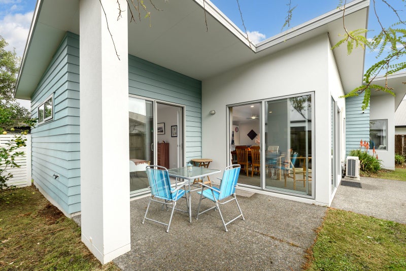 22 Aubrey Way, Brookfield, Tauranga - Carousel 1