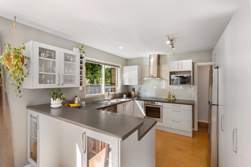 85 Wingate Street, Redwood, Christchurch - Carousel 2