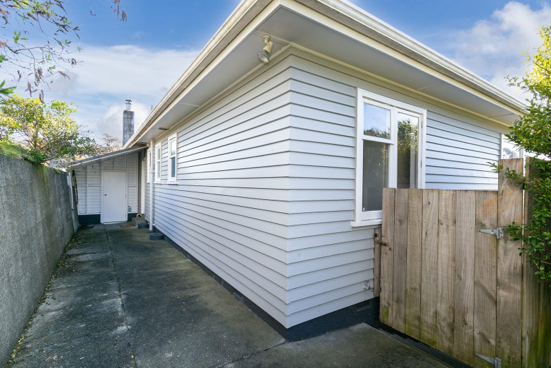 5 Fraser Avenue, Johnsonville, Wellington - Carousel 18